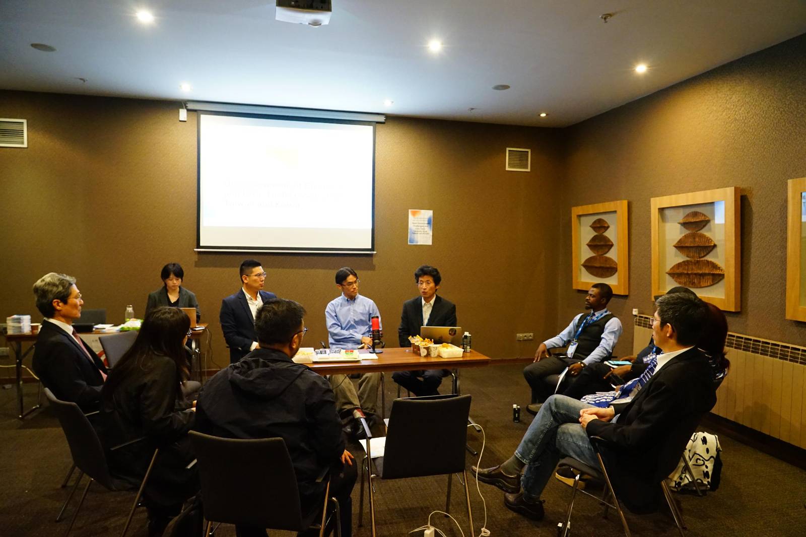 Open Net speaks on relationship between open data and democracy in Korea and Taiwan on OGP Vitoria-Gasteiz sideline